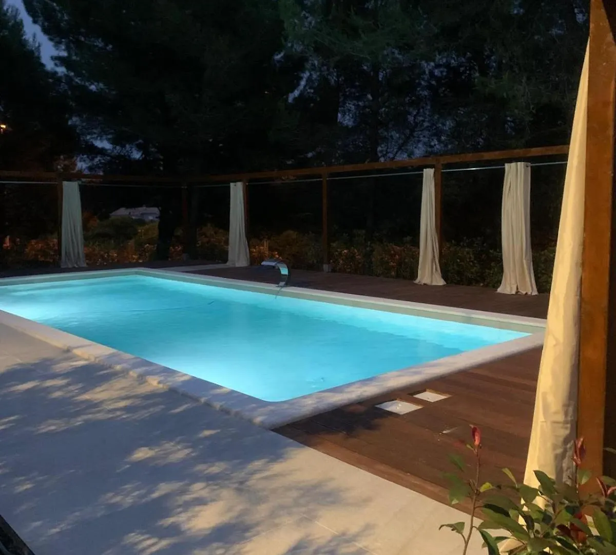 Villa Black & White Pula Croatia